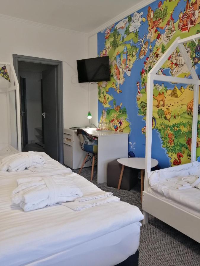 Hoforras Hotel Gyula Eksteriør bilde