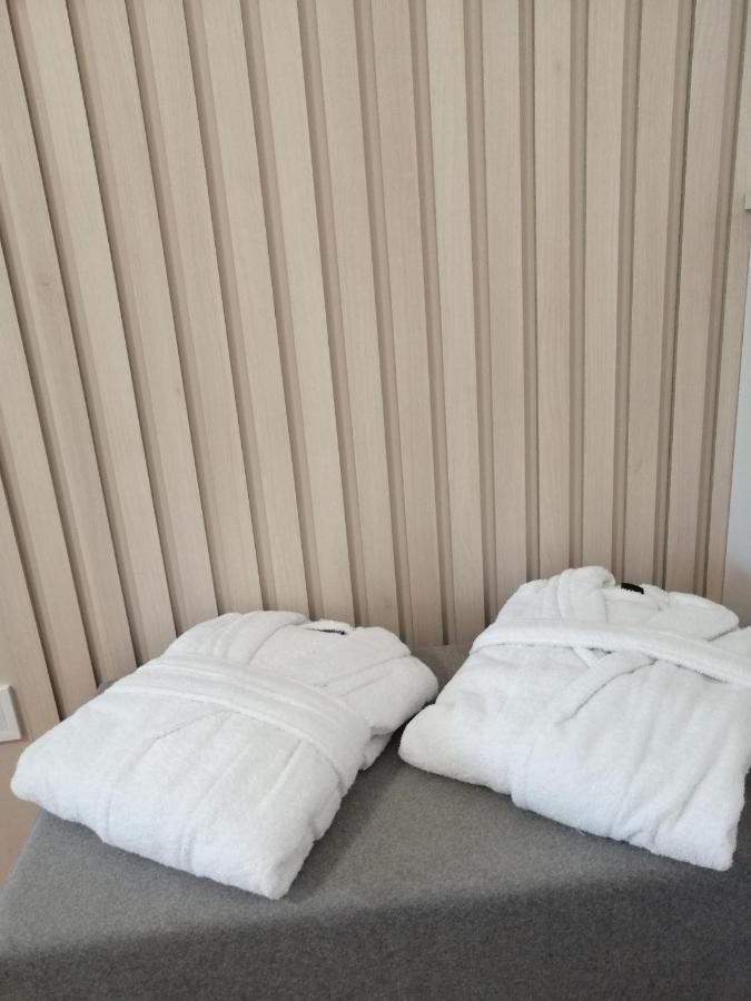 Hoforras Hotel Gyula Eksteriør bilde