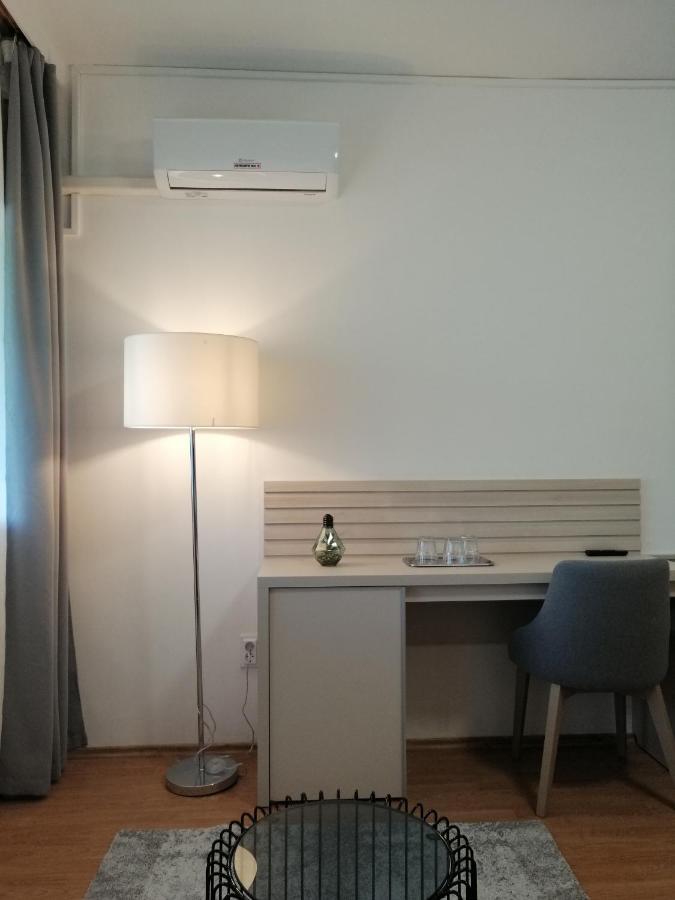 Hoforras Hotel Gyula Eksteriør bilde