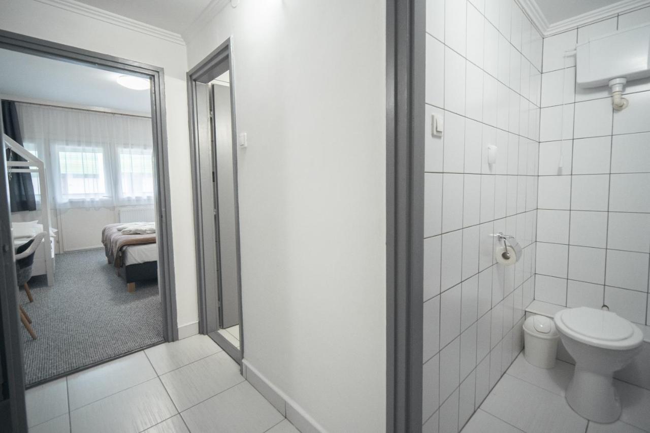 Hoforras Hotel Gyula Eksteriør bilde